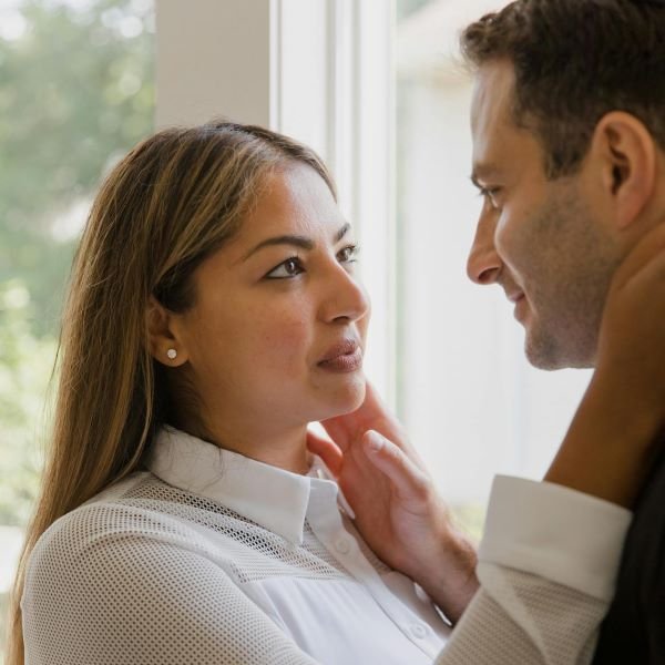 The Role of Eye Contact in Building Attraction