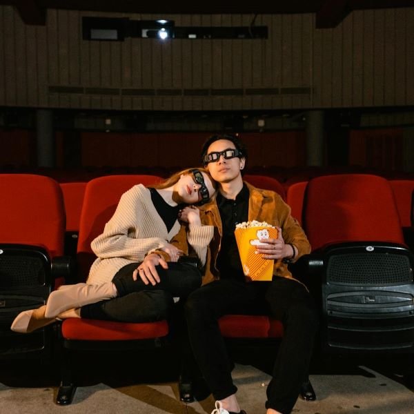 Exploring Alternative Dating Spaces: Beyond Bars and Apps