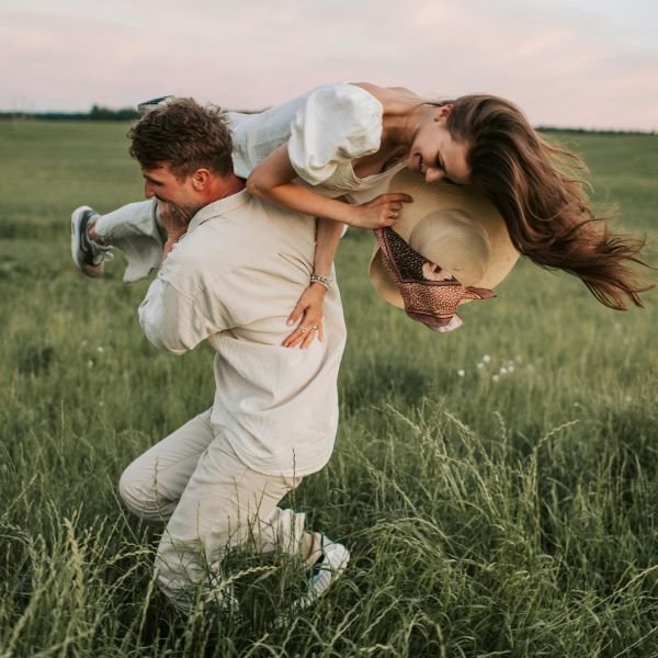 Balancing Spontaneity With Routine in Relationships