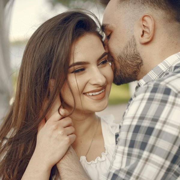 Balancing Spontaneity With Routine in Relationships