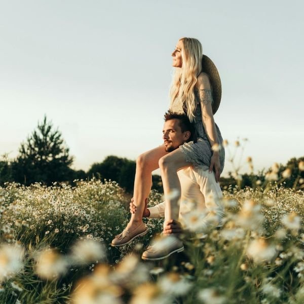 Balancing Spontaneity With Routine in Relationships